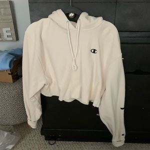 Champion cropped hoodie size medium. Worn once